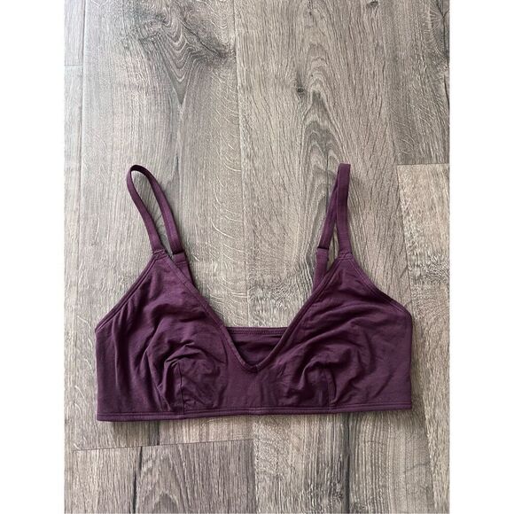 Parade  Soft Pointelle Lightly Lined Bralette size M - Picture 1 of 3